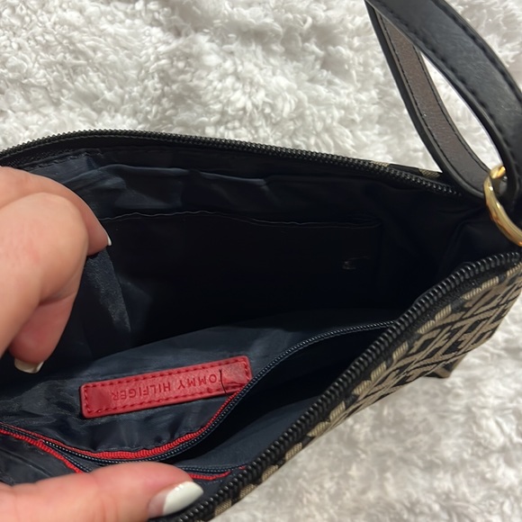 ❤️final price❤️Tommy Hilfiger purse - Picture 4 of 6